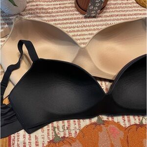 Soma Bras 42C, black and tan in color.